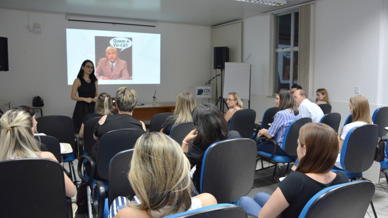 Agnessa esclareceu dúvidas e deu dicas aos participantes
