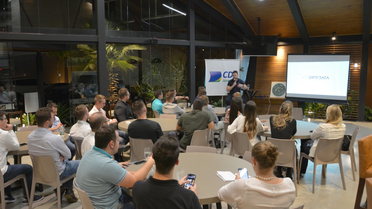 Evento reuniu jovens empresários que fazem parte da CDL Jovem Chapecó